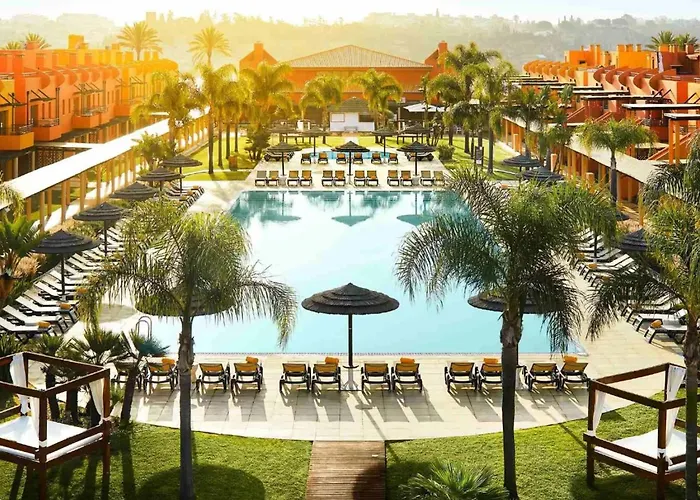 Luxury Apartment, Marina, Beach & Pool