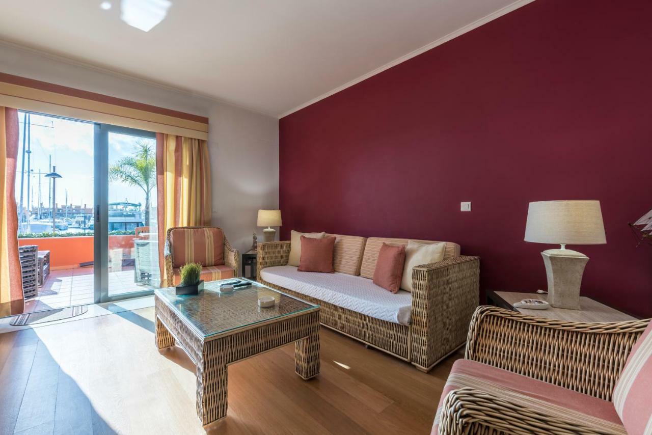 Luxury Apartment, Marina, & Pool Apartament Portimão