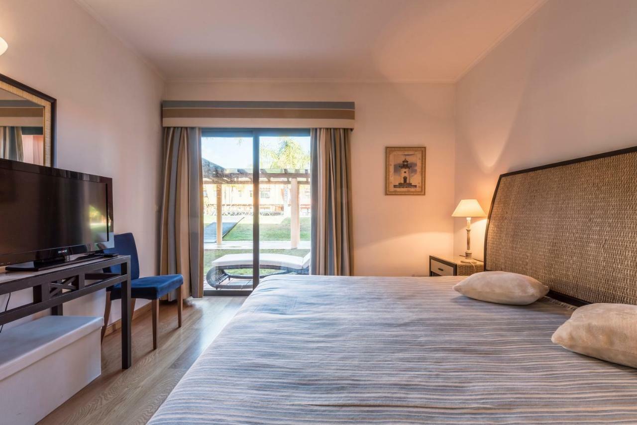 Luxury Apartment, Marina, & Pool Apartament